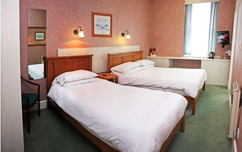 The Raven Hotel Corby Ngoại thất bức ảnh